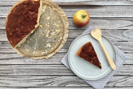Apfelkuchen mit Zimtkruste