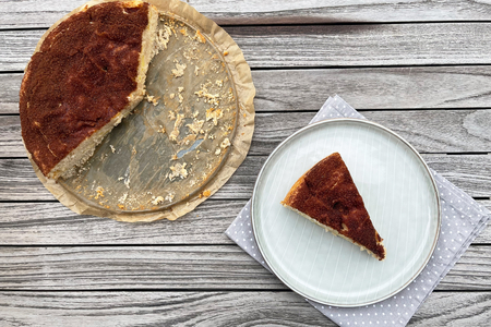 Apfelkuchen mit Zimtkruste